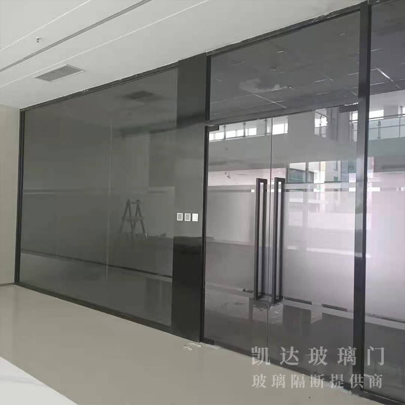 齊河新型材料中心，一樓大廳